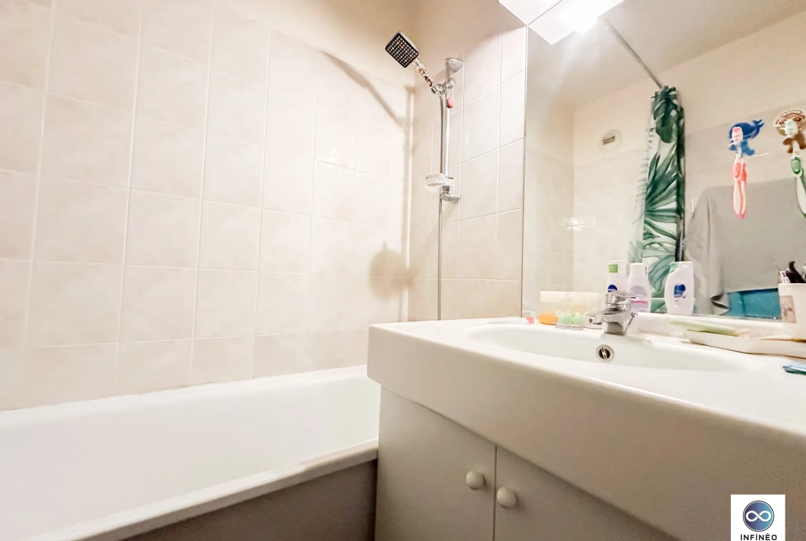 Appartement 4 pièces avec balcon et box à Sainte-Geneviève-des-Bois 