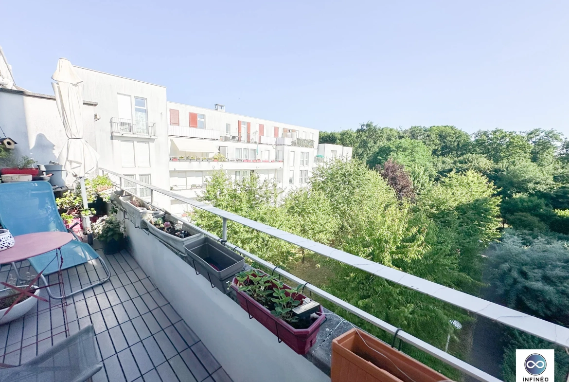 Appartement 4 pièces avec balcon et box à Sainte-Geneviève-des-Bois 