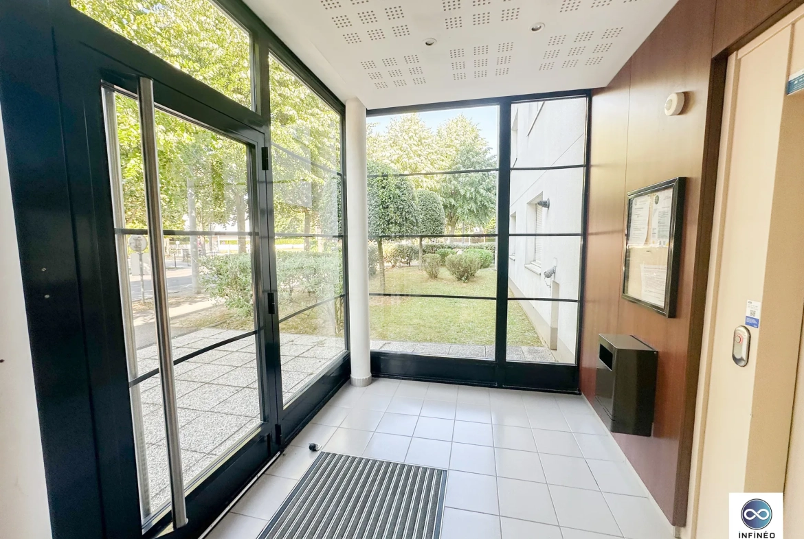 Appartement 4 pièces avec balcon et box à Sainte-Geneviève-des-Bois 