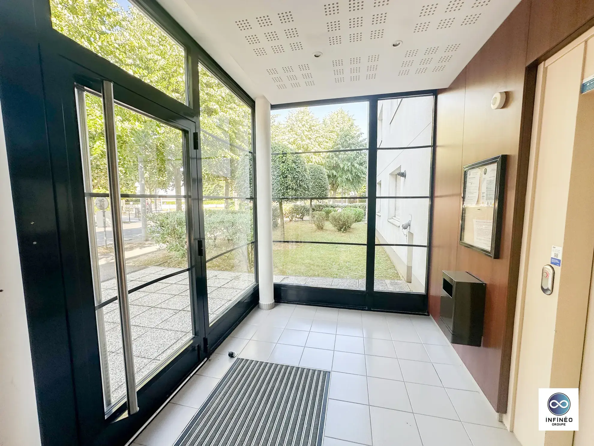 Appartement 4 pièces avec balcon et box à Sainte-Geneviève-des-Bois 