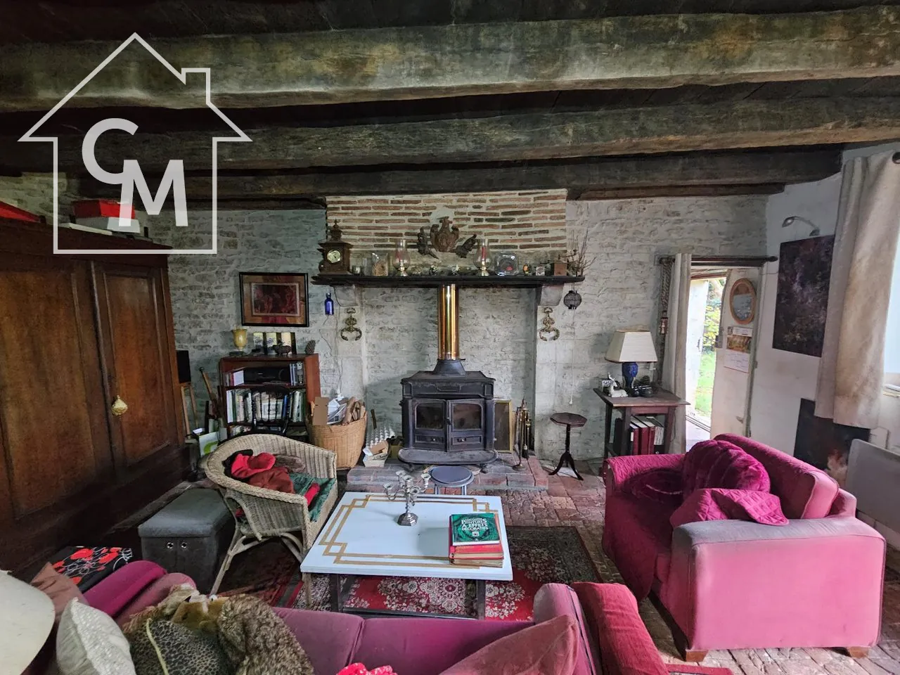 Maison avec jardin, dépendances et garage à Bannegon 