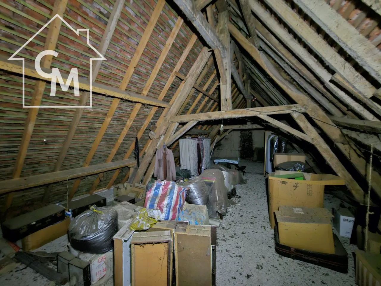 Maison avec jardin, dépendances et garage à Bannegon 