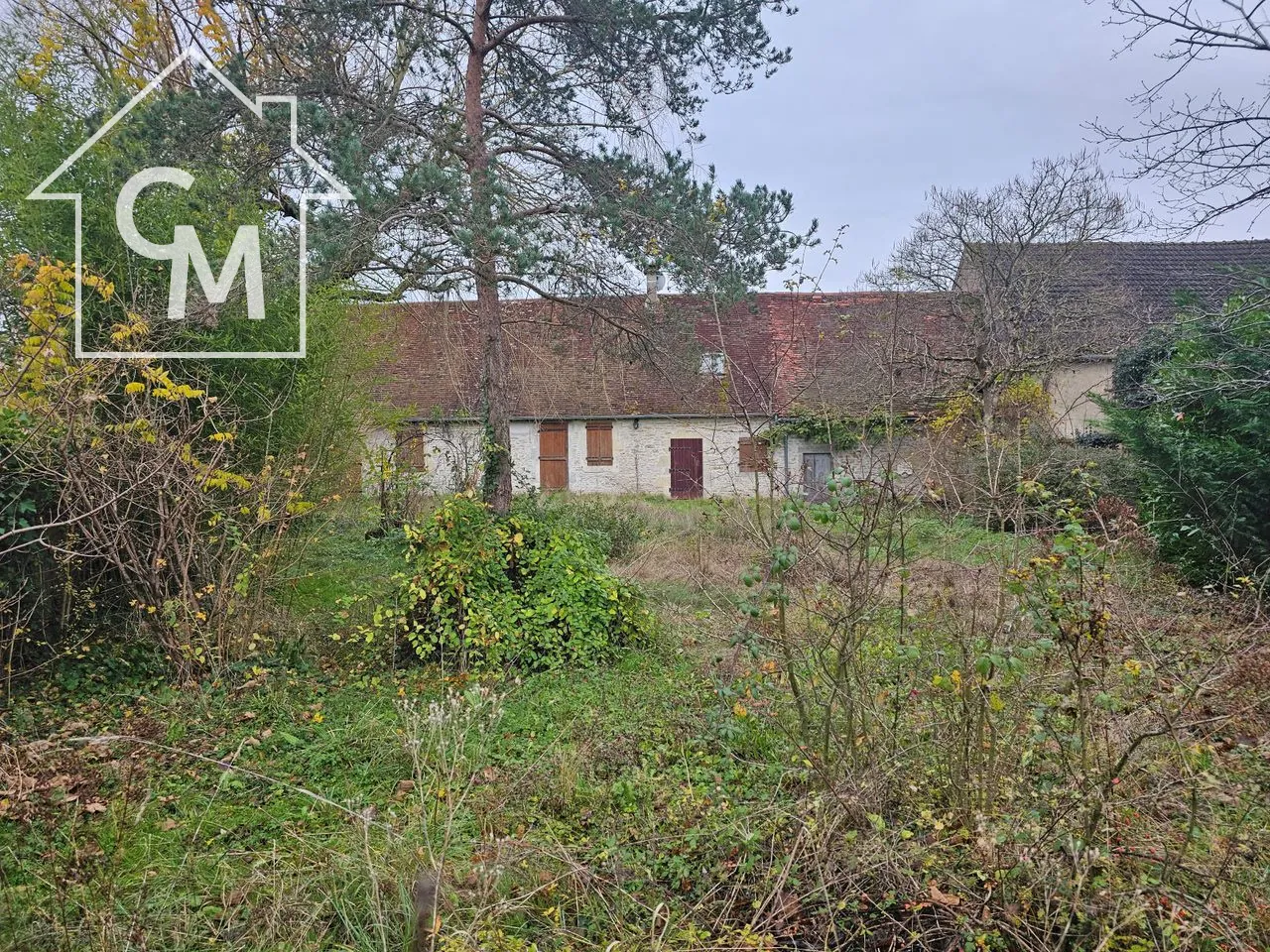 Maison avec jardin, dépendances et garage à Bannegon 