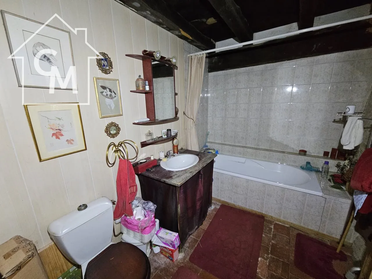 Maison avec jardin, dépendances et garage à Bannegon 