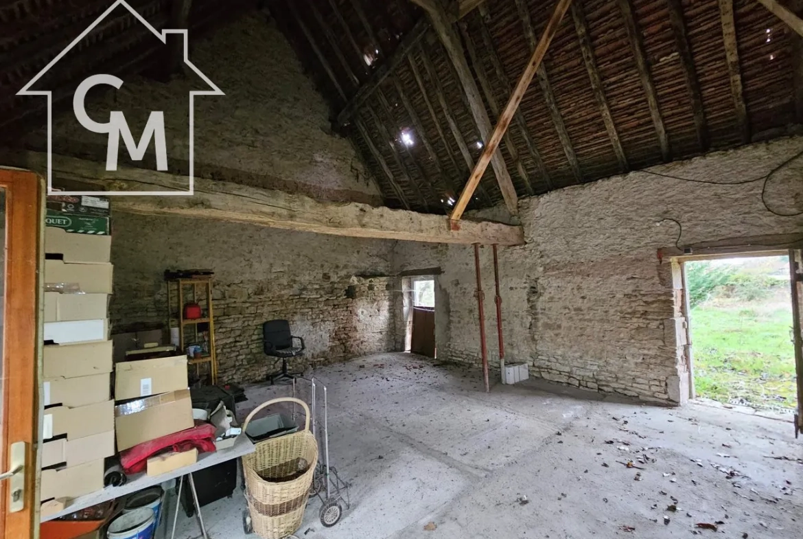 Maison avec jardin, dépendances et garage à Bannegon 
