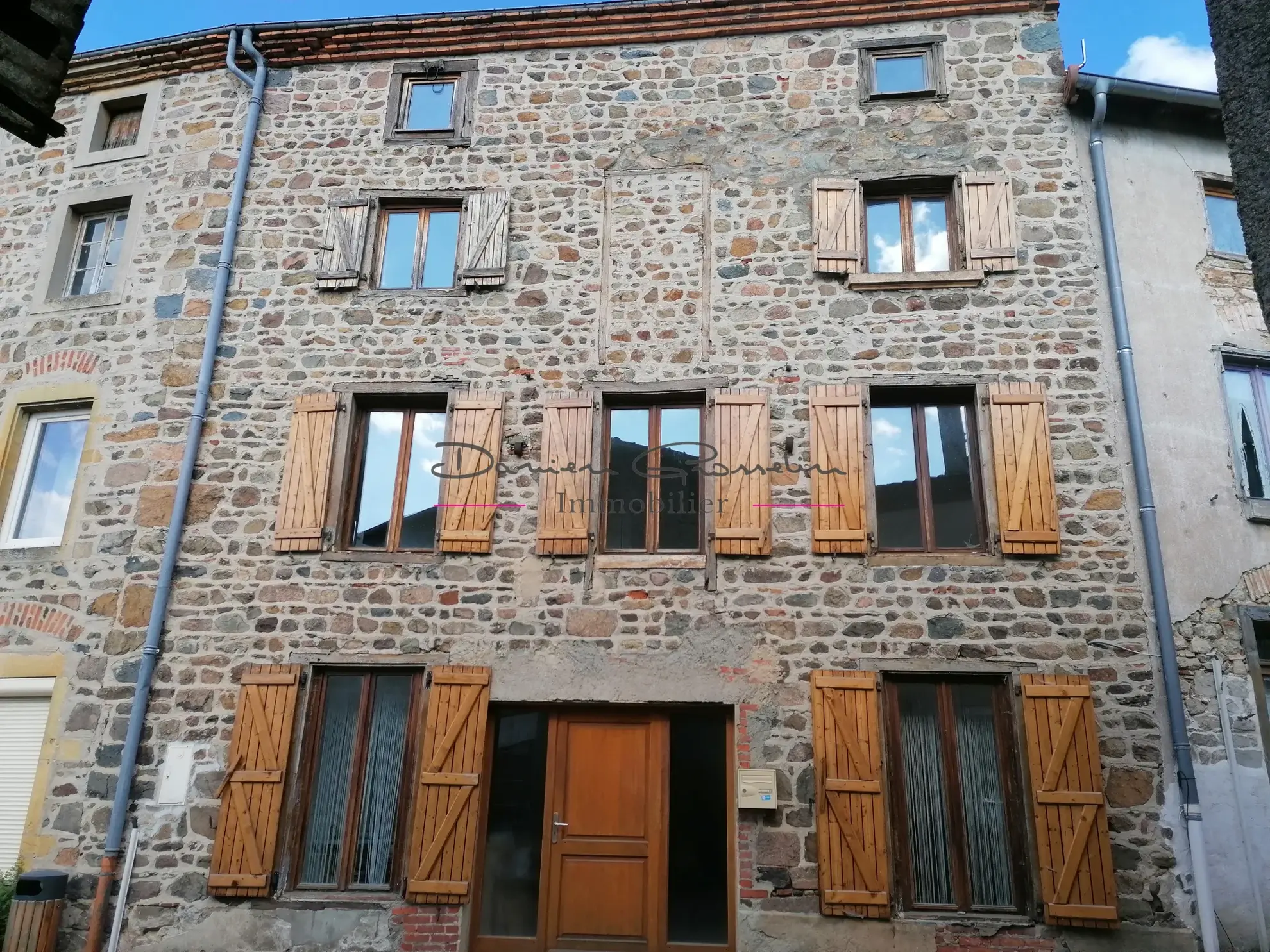 Maison de village de 75 m² avec 2 chambres à Balbigny en vente 