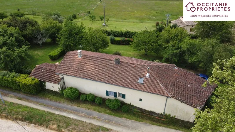 Magnifique maison rénovée avec vue sur les Pyrénées à Lilhac 
