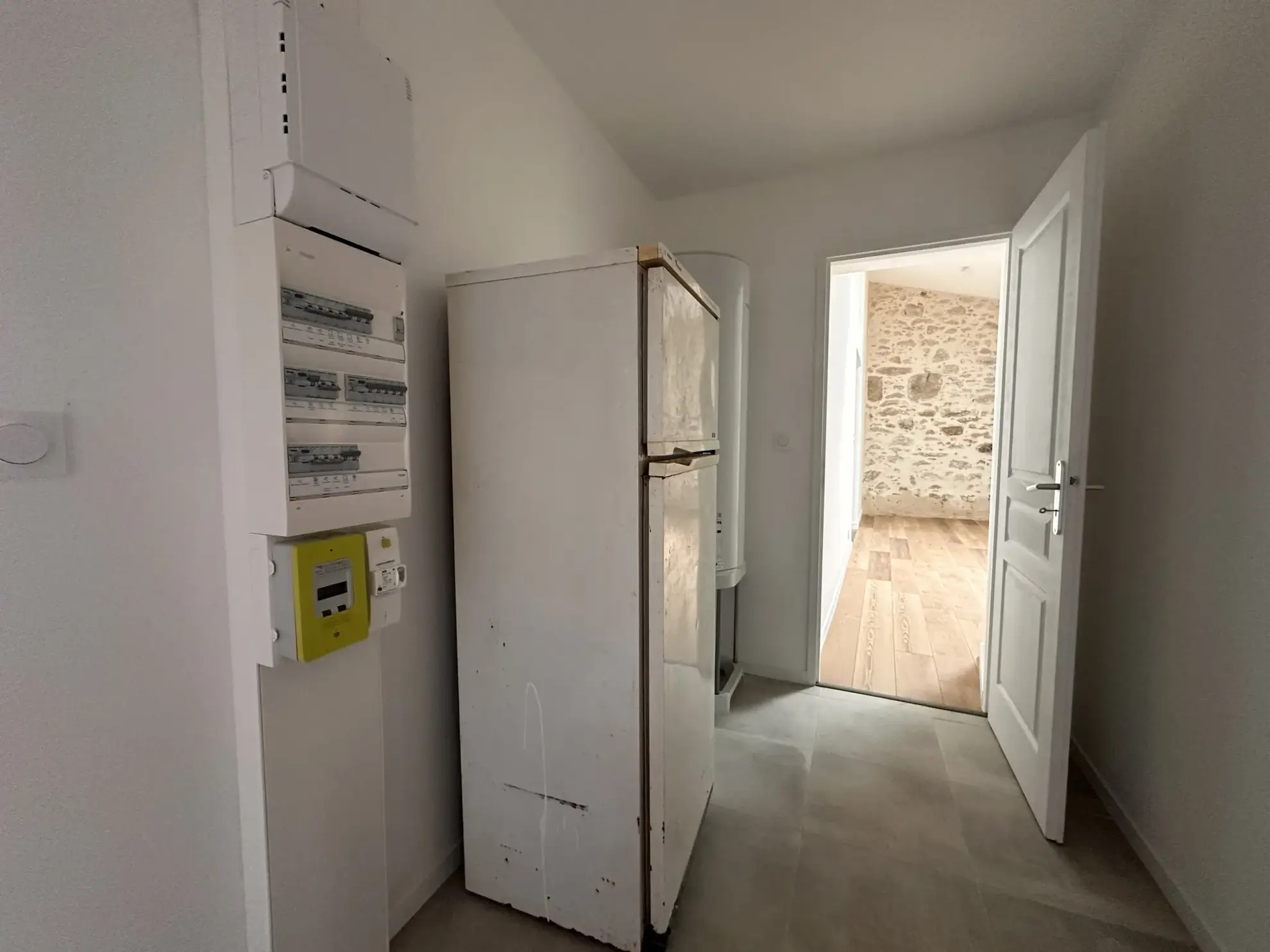 Maison à vendre à Cugand avec 3 chambres, jardin et garage - Résidence paisible 