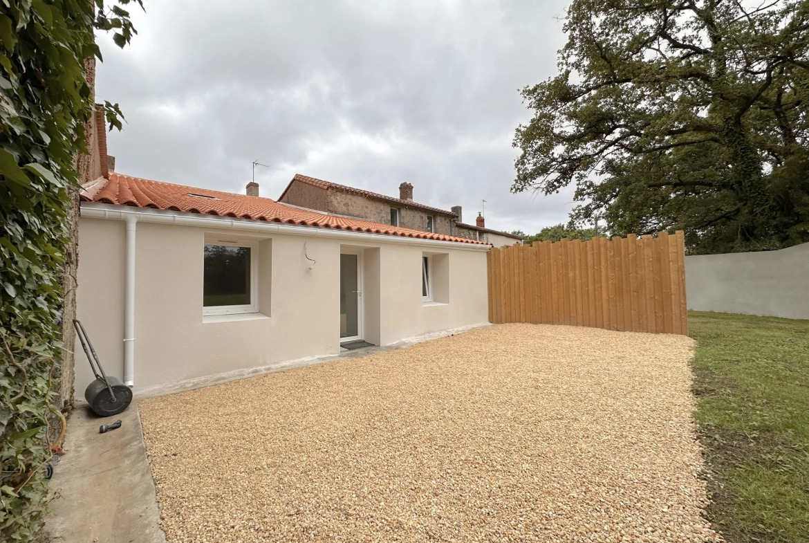 Maison à vendre à Cugand avec 3 chambres, jardin et garage - Résidence paisible 