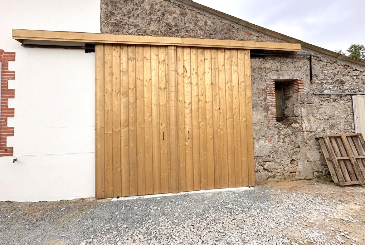 Maison à vendre à Cugand avec 3 chambres, jardin et garage - Résidence paisible 