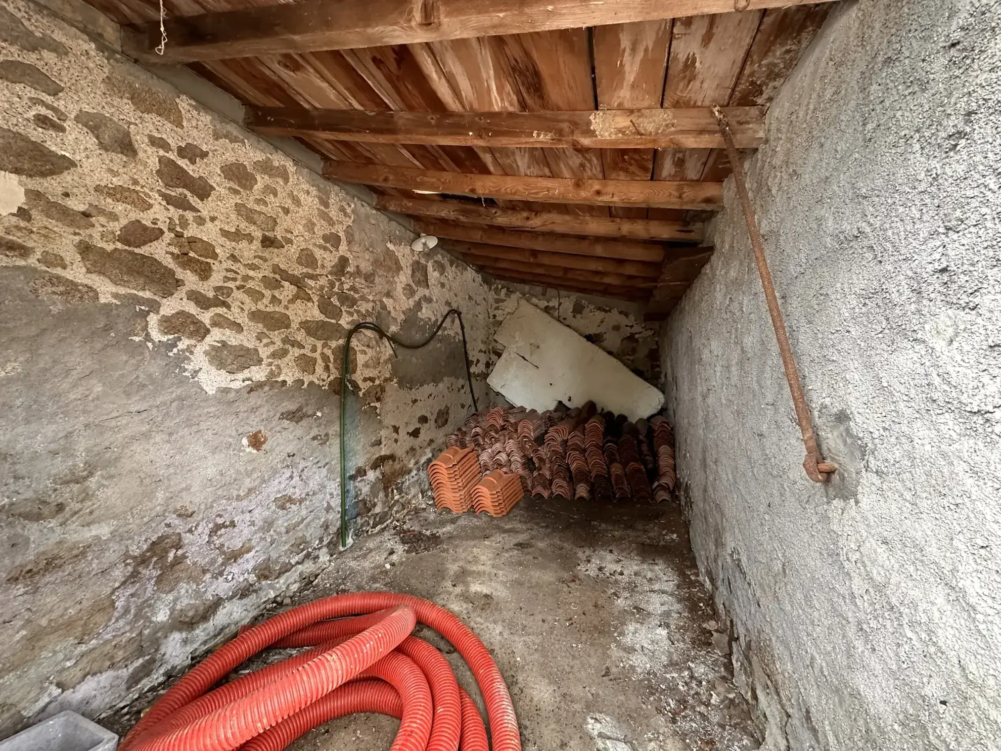Maison à vendre à Cugand avec 3 chambres, jardin et garage - Résidence paisible 