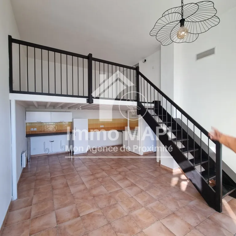 Appartement T3 de 58m² avec terrasse à Montpellier dans résidence historique avec garage 