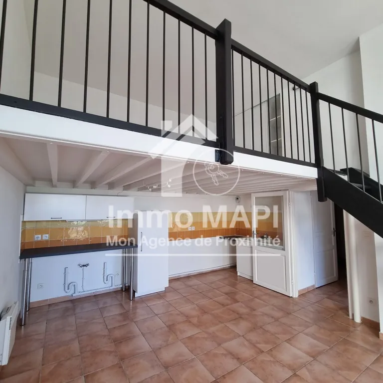 Appartement T3 de 58m² avec terrasse à Montpellier dans résidence historique avec garage 