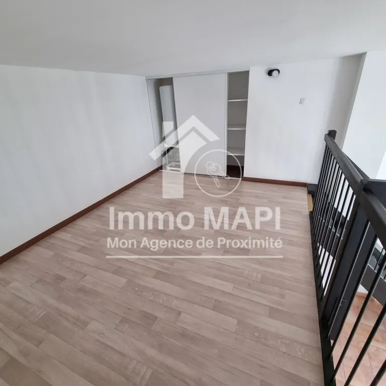 Appartement T3 de 58m² avec terrasse à Montpellier dans résidence historique avec garage 