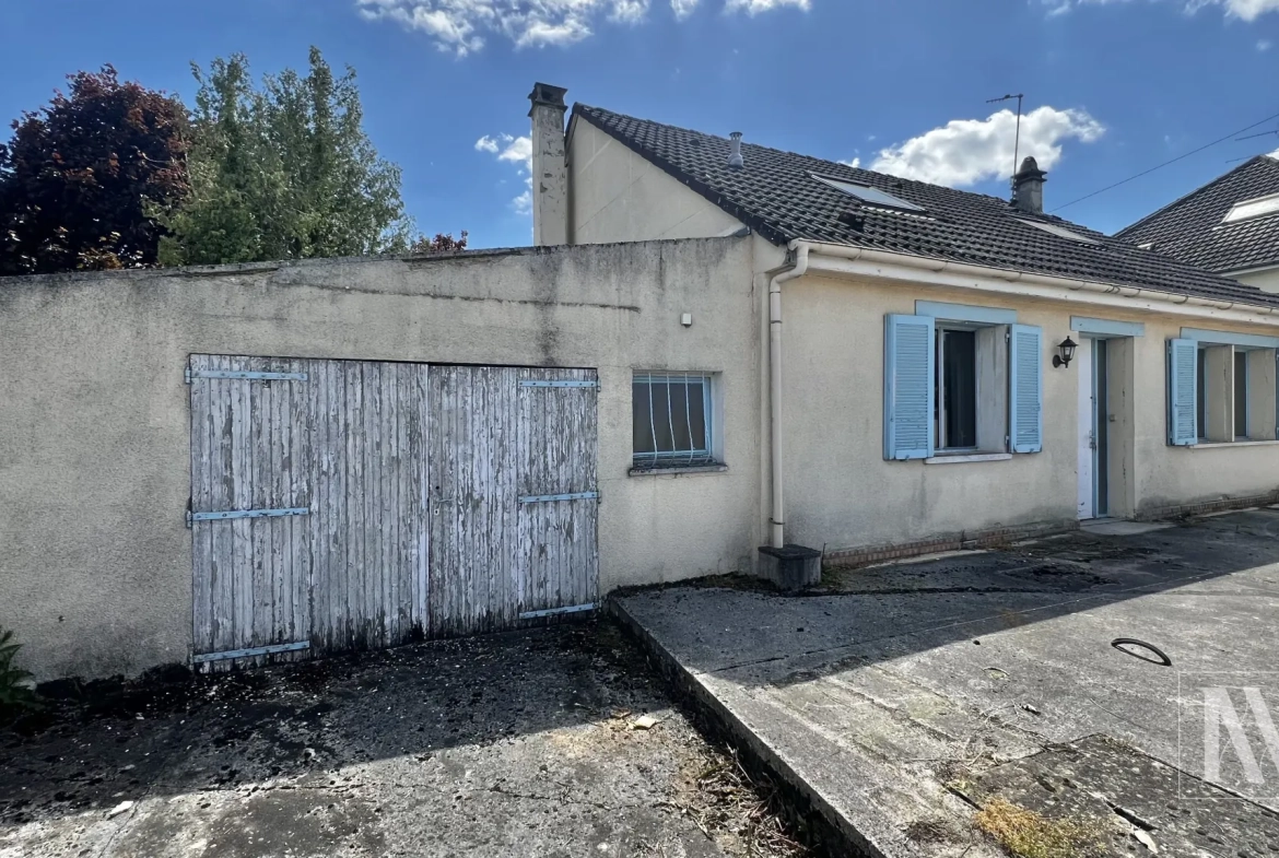 Maison à rénover de 130 m² à Beley près de Troyes avec grand terrain 