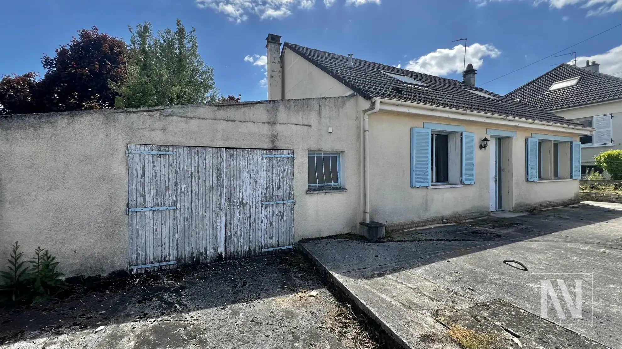 Maison à rénover de 130 m² à Beley près de Troyes avec grand terrain 
