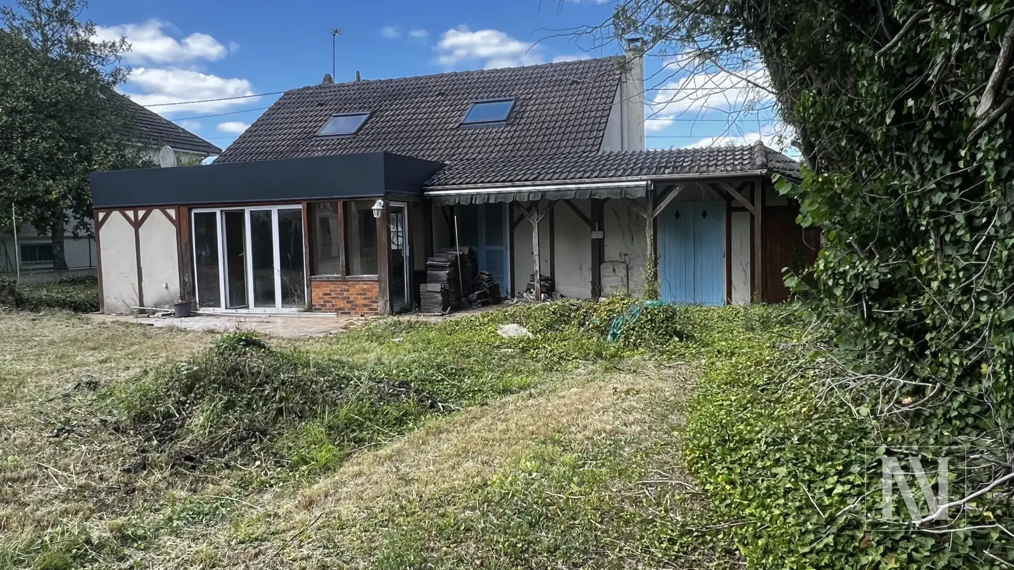 Maison à rénover de 130 m² à Beley près de Troyes avec grand terrain 