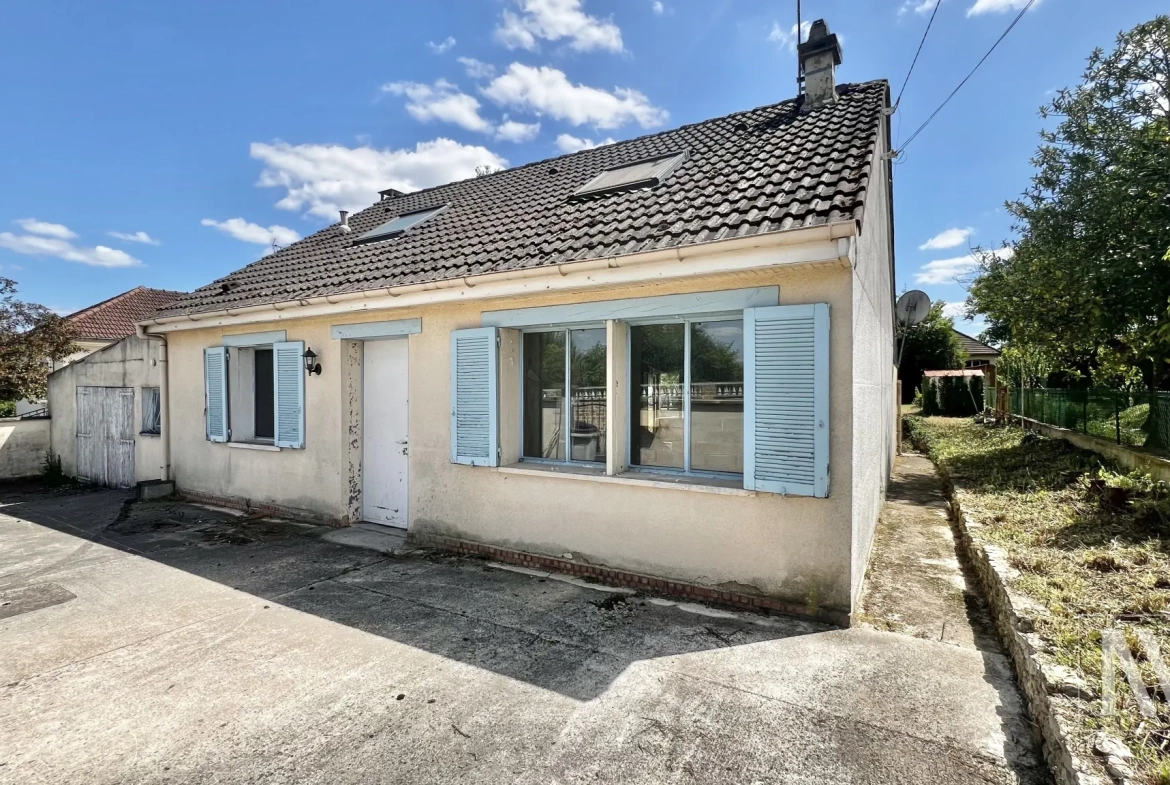 Maison à rénover de 130 m² à Beley près de Troyes avec grand terrain 