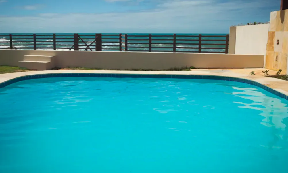 Villa en Front de Mer au Brésil avec Vue Panoramique et Piscine 