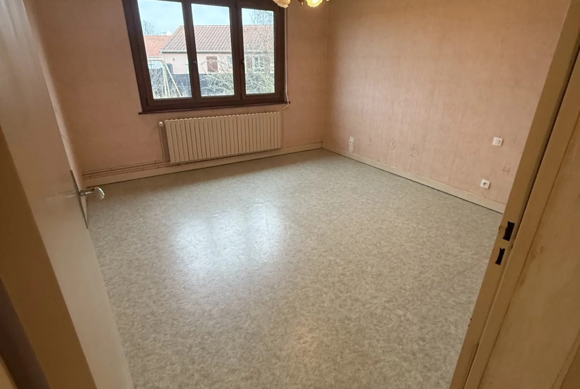 Maison À Vendre à Han-Sur-Nied - 3 Chambres, Garage, Jardin, 199000€ 