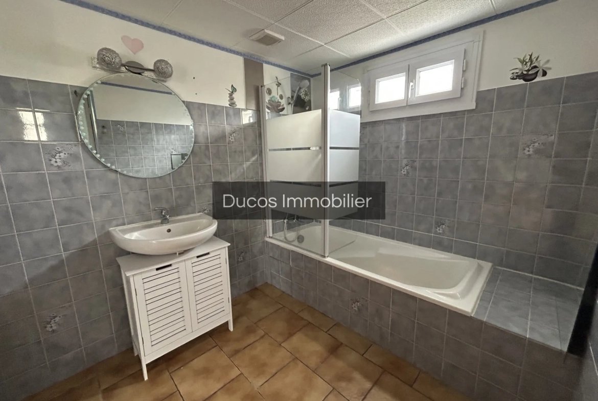 Maison familiale de 2 chambres avec garage et jardin à Marmande 