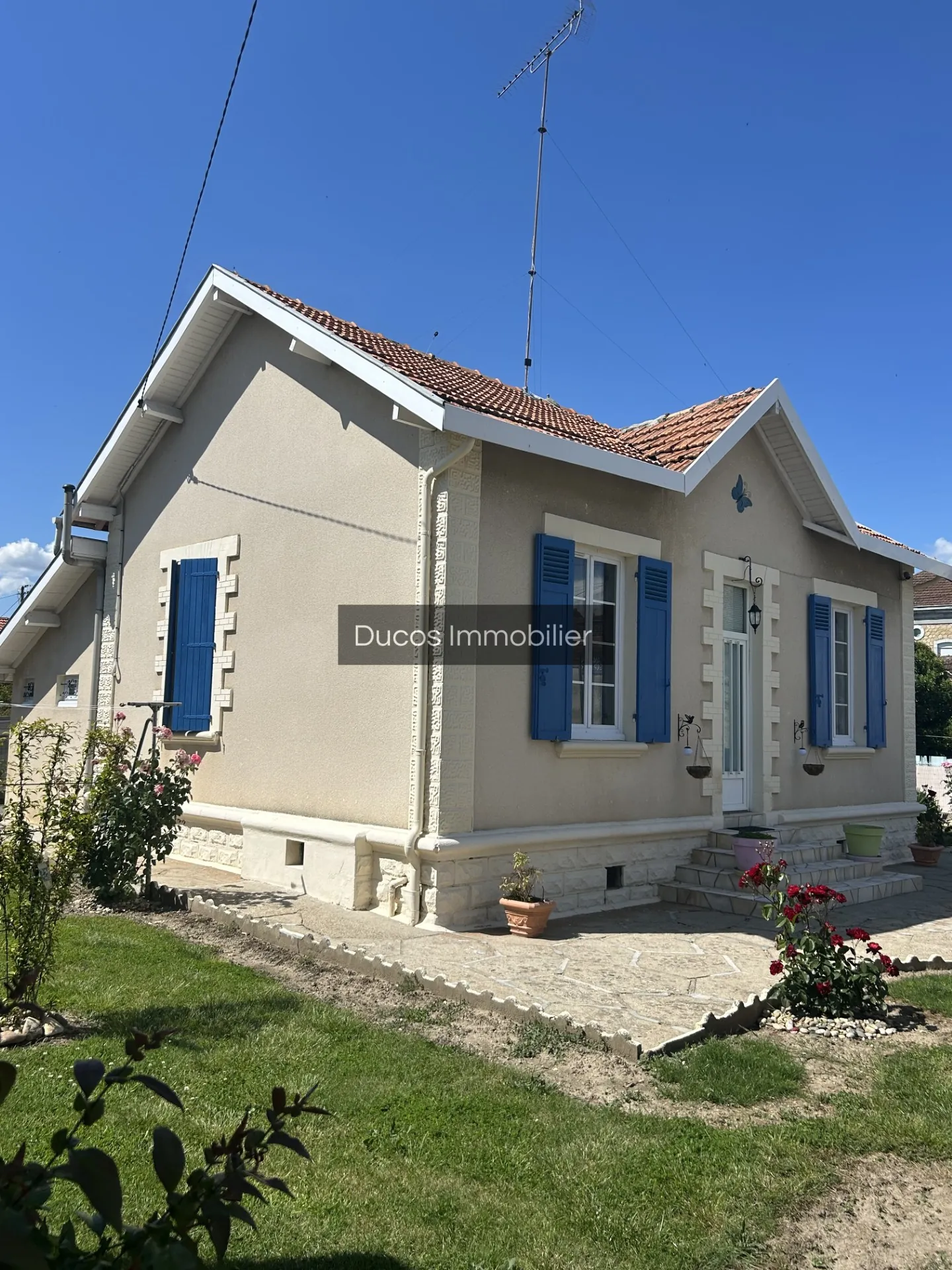 Maison familiale de 2 chambres avec garage et jardin à Marmande 
