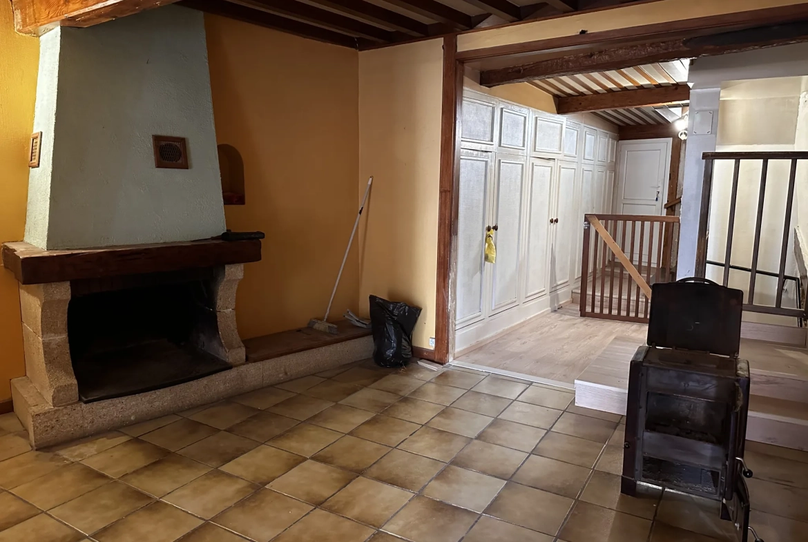 Maison de village en pierres avec jardin à Malras, Limoux, 160 m² 
