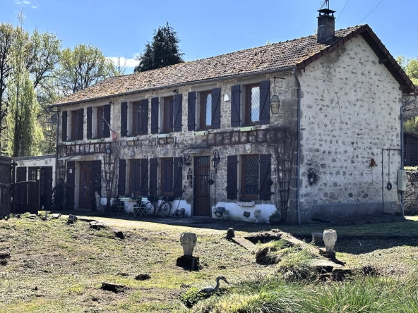 Maison spacieuse de 150m² avec jardin à Bourganeuf, Creuse