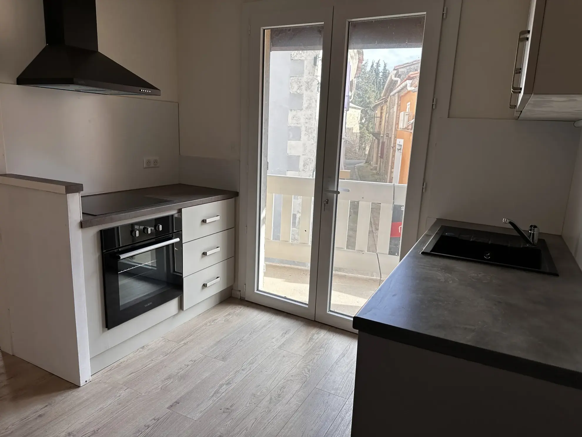 Maison de village en pierres avec jardin à Malras, Limoux, 160 m² 