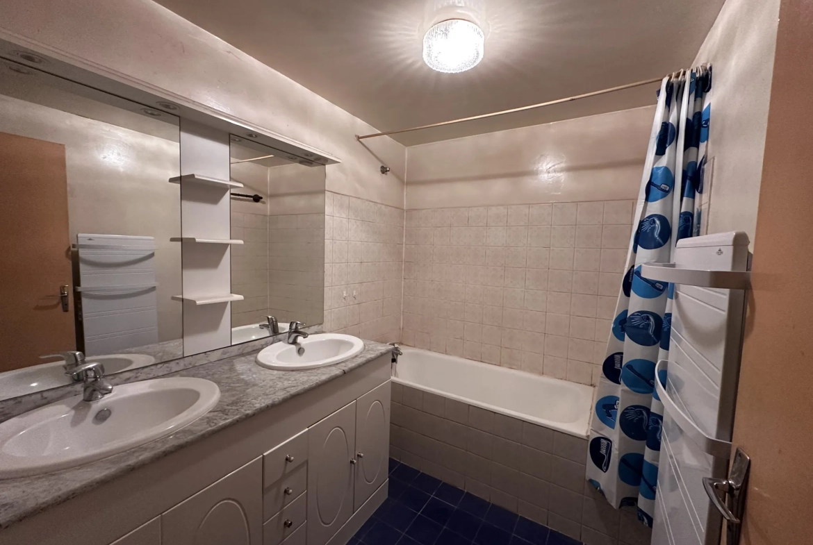 Maison de village en pierres avec jardin à Malras, Limoux, 160 m² 