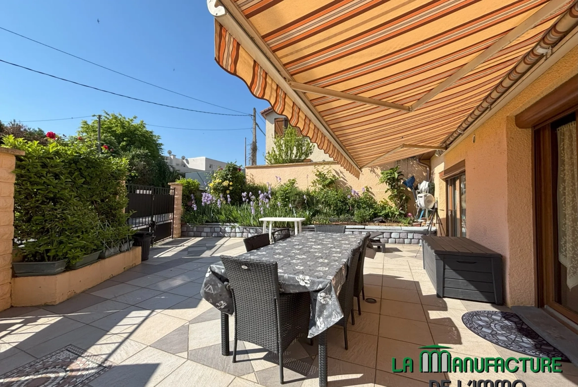 Maison de plain-pied avec terrasse et jardin à Saint-Étienne - 103 m² 