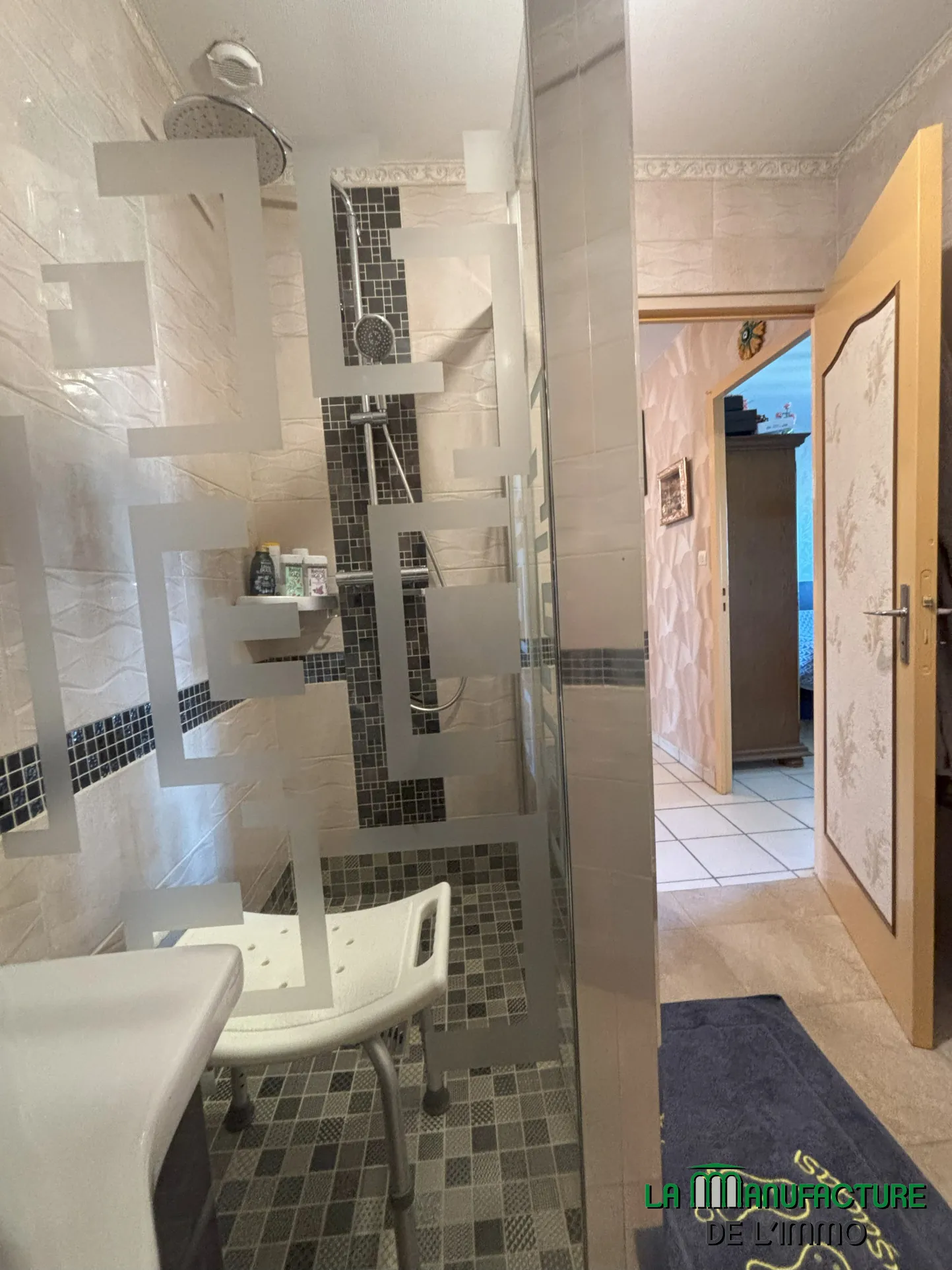 Maison de plain-pied avec terrasse et jardin à Saint-Étienne - 103 m² 