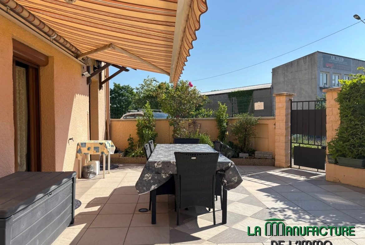 Maison de plain-pied avec terrasse et jardin à Saint-Étienne - 103 m² 