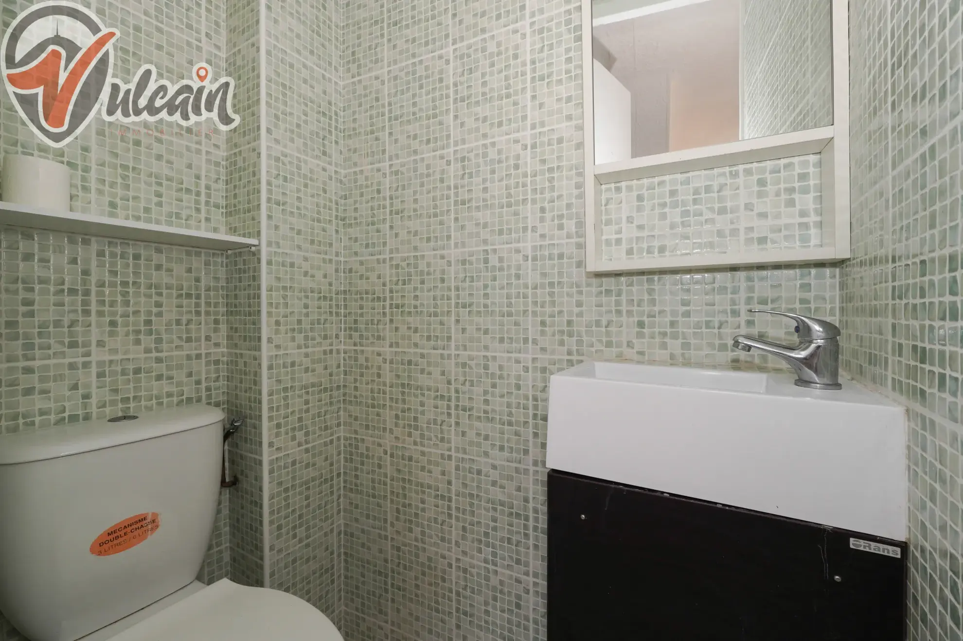 Charmante maison de bourg de 70 m² à Veyre, 1 chambre, rénovée, proche commodités 