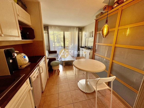 Appartement T2 de 27m² avec piscine et tennis à Six Fours Les Plages 