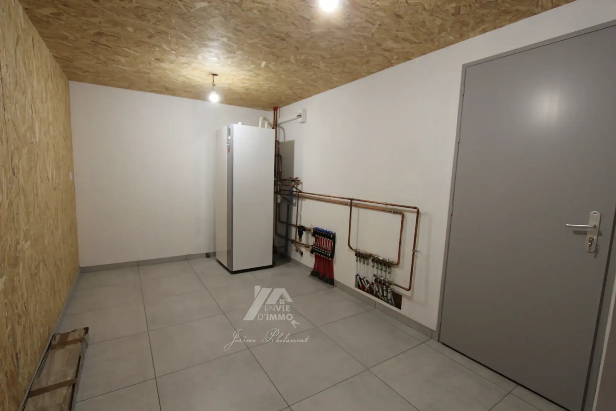 Maison bourgeoise rénovée avec jardin et garage à Coulonges-sur-l'Autize 