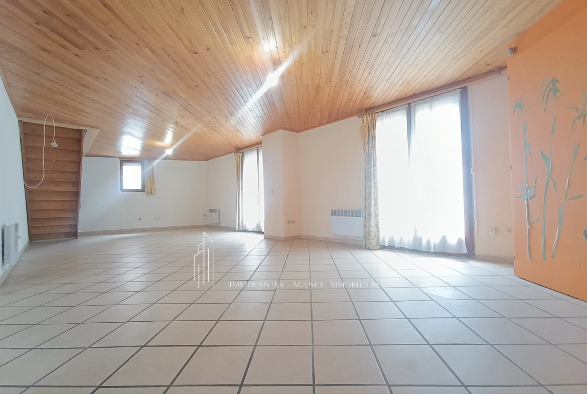 Maison à Bourg-de-Péage de 115 m² avec jardin de 381 m² à vendre 