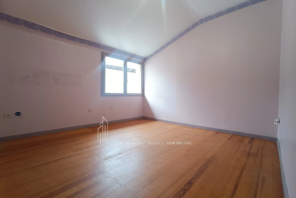 Maison à Bourg-de-Péage de 115 m² avec jardin de 381 m² à vendre 