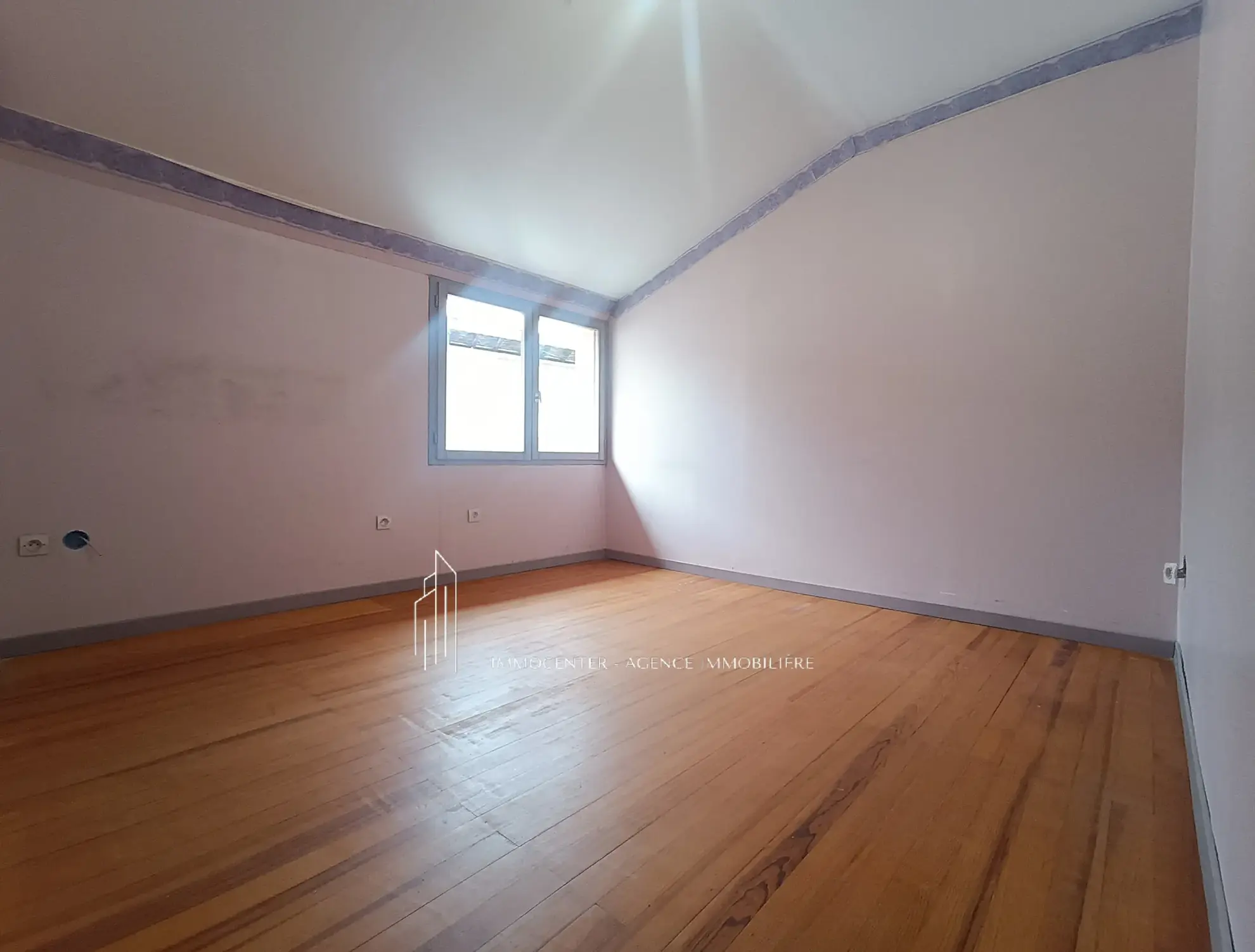 Maison à Bourg-de-Péage de 115 m² avec jardin de 381 m² à vendre 