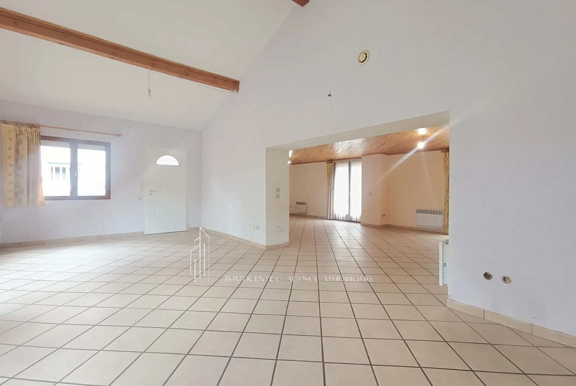 Maison à Bourg-de-Péage de 115 m² avec jardin de 381 m² à vendre 