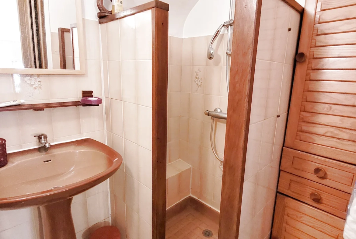 Maison de ville à vendre à Sainte-Savine – Charme et confort proche Troyes 