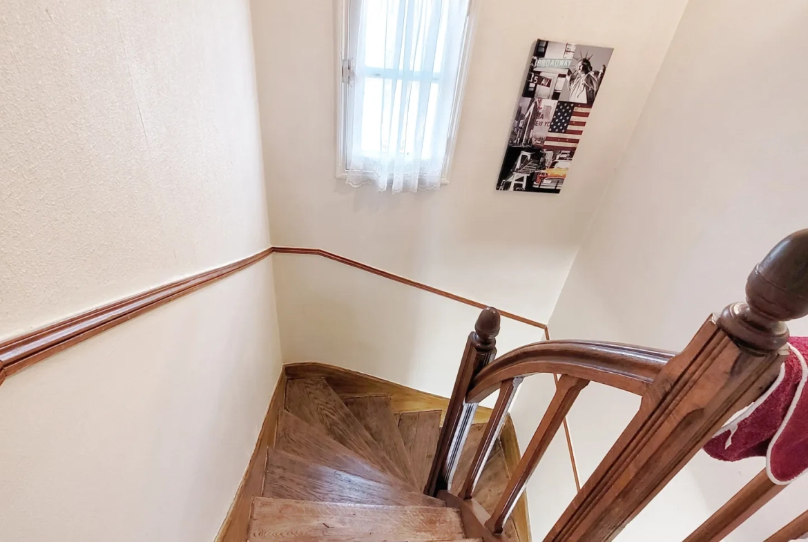 Maison de ville à vendre à Sainte-Savine – Charme et confort proche Troyes 