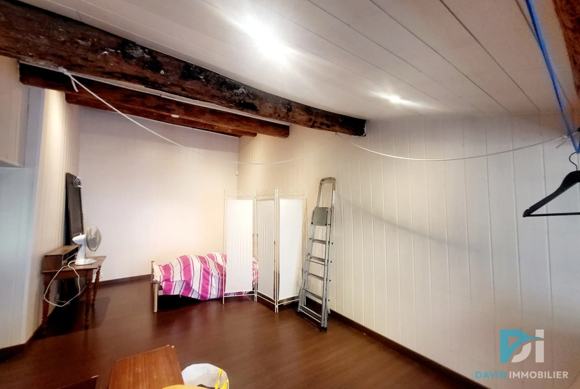 Maison de ville avec garage à Pomérols de plus de 130 m² 