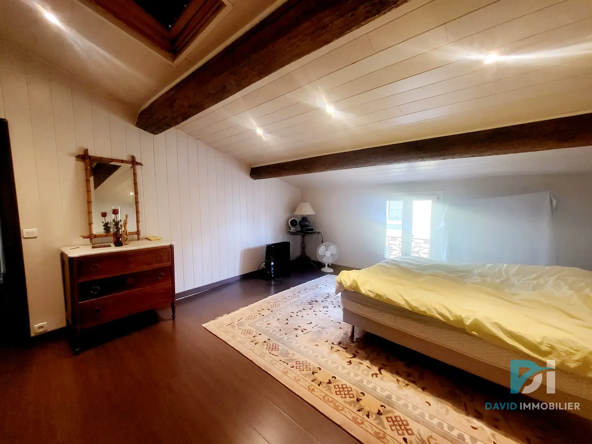 Maison de ville avec garage à Pomérols de plus de 130 m² 