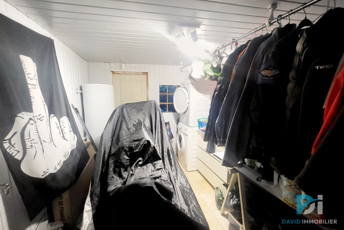 Maison de ville avec garage à Pomérols de plus de 130 m² 