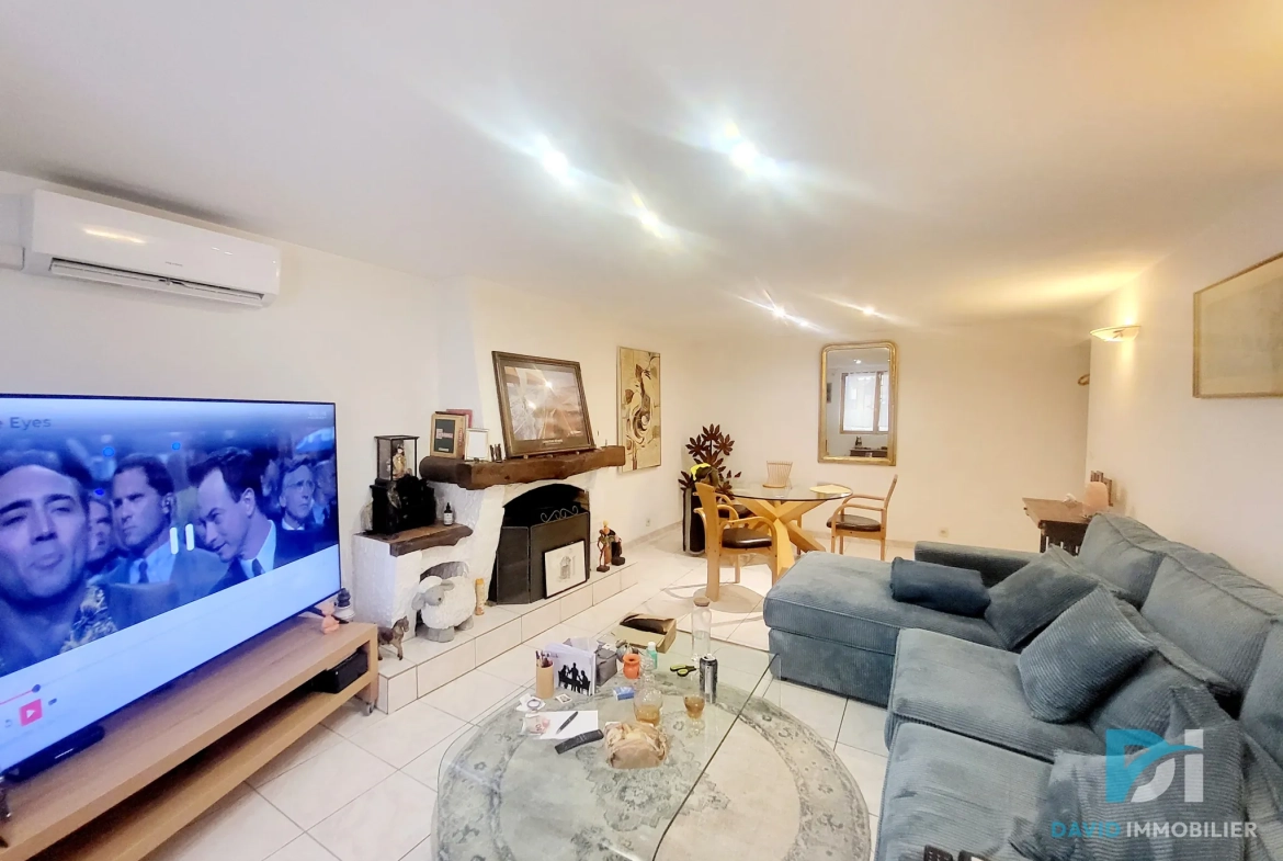 Maison de ville avec garage à Pomérols de plus de 130 m² 