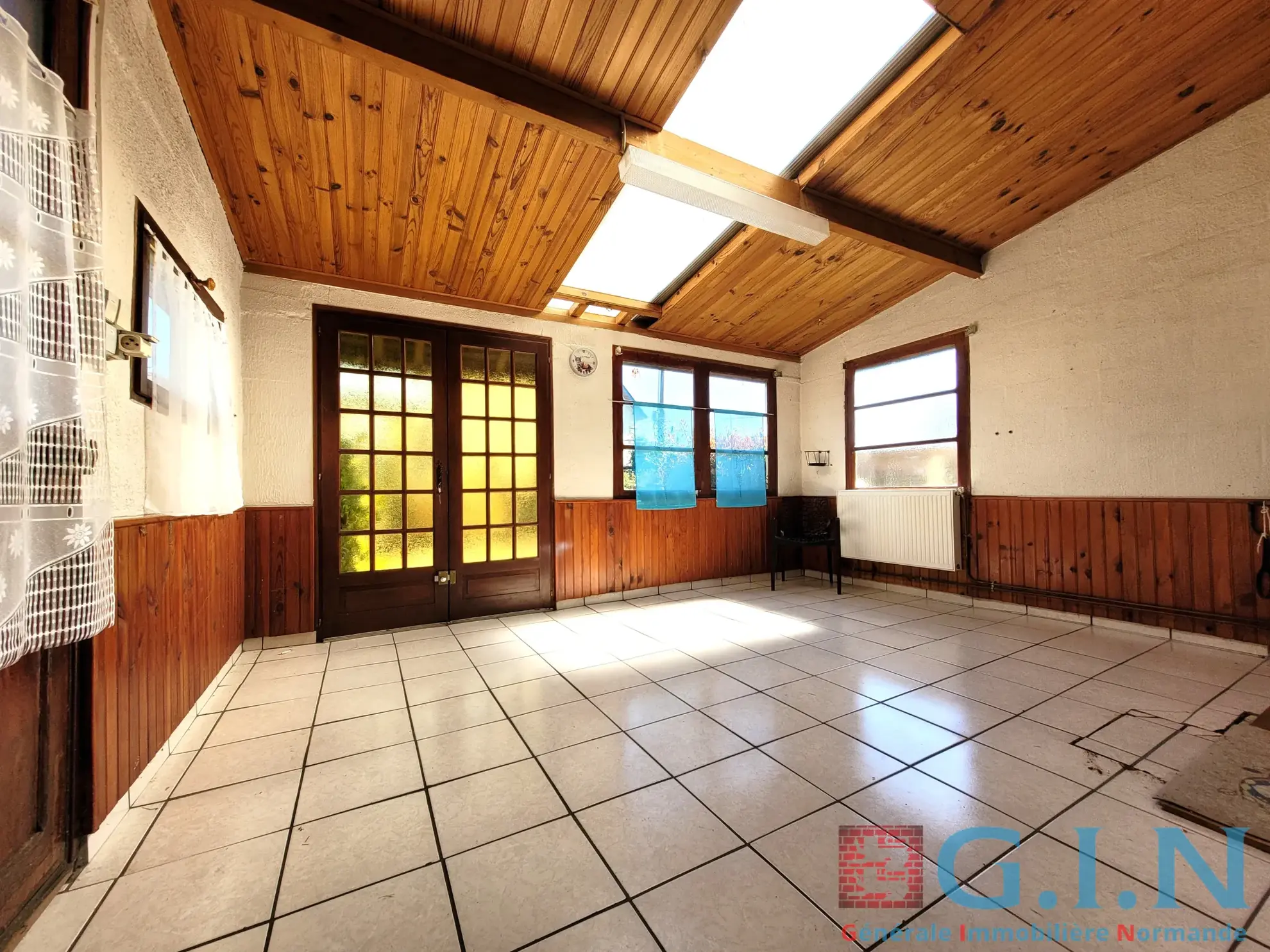 Maison 94 m² avec 3 chambres à Brionne, proche commodités 