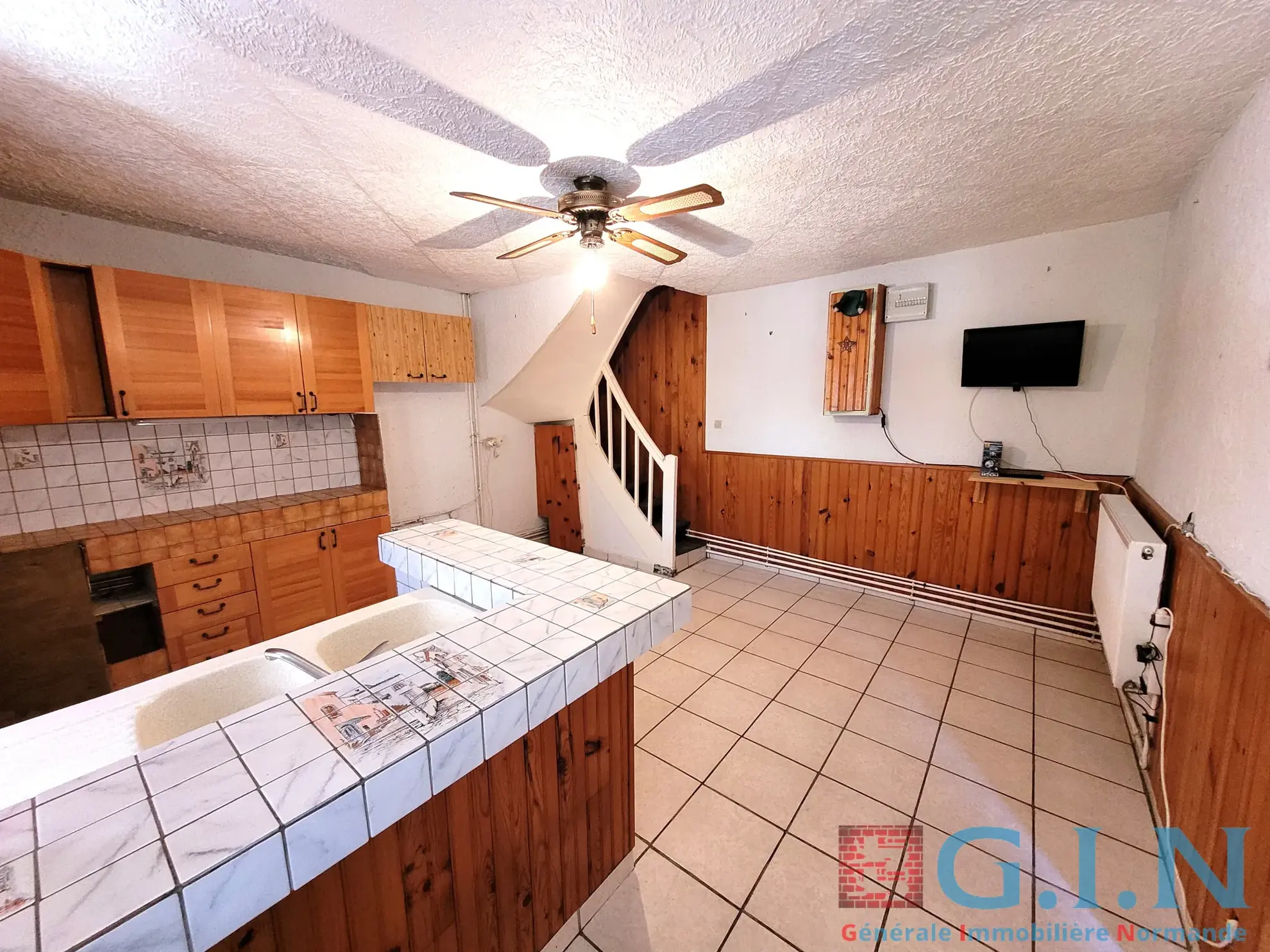 Maison 94 m² avec 3 chambres à Brionne, proche commodités 