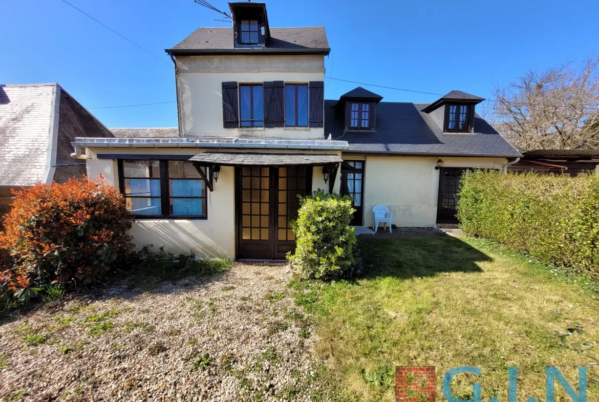 Maison 94 m² avec 3 chambres à Brionne, proche commodités 