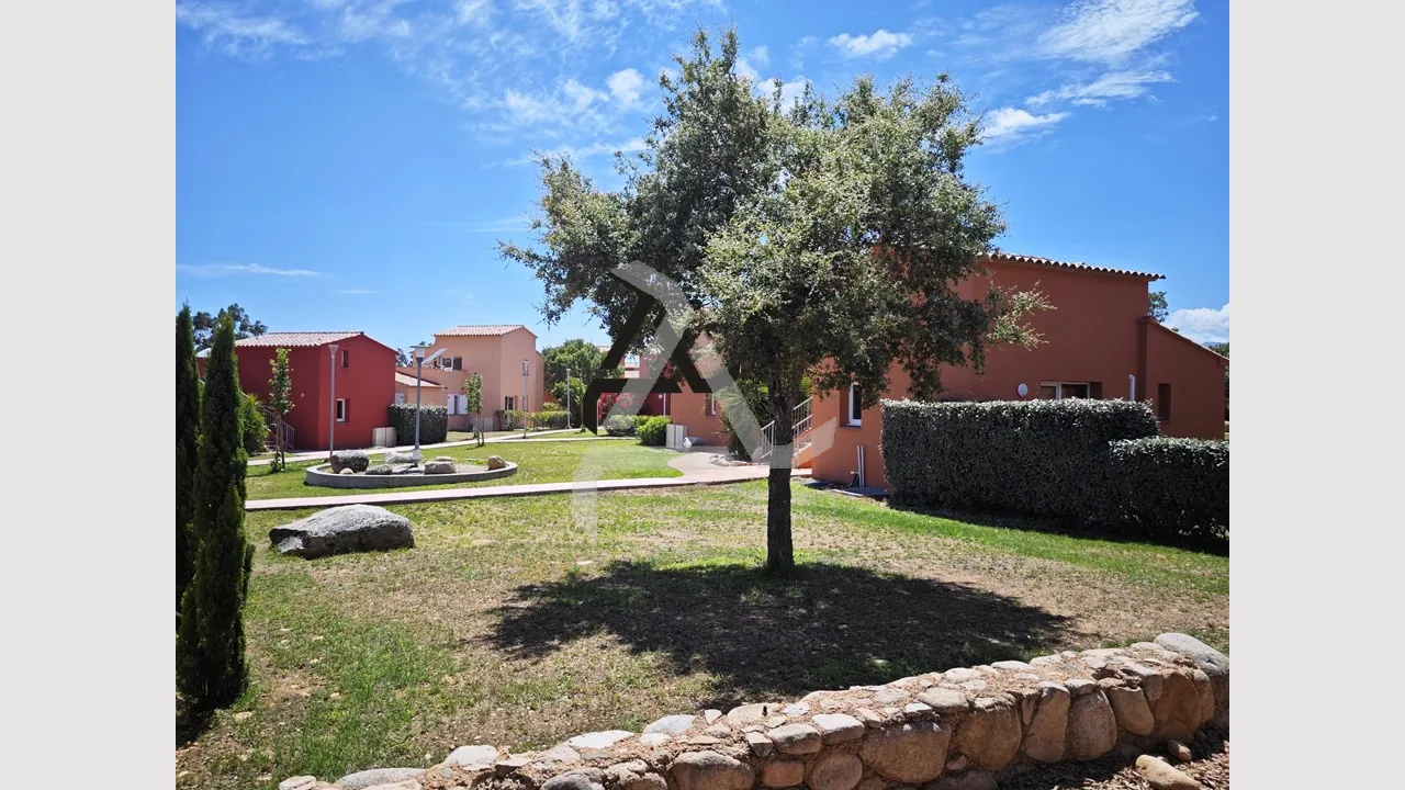Appartement T2 lumineux dans résidence sécurisée près de Porto-Vecchio, Corse 